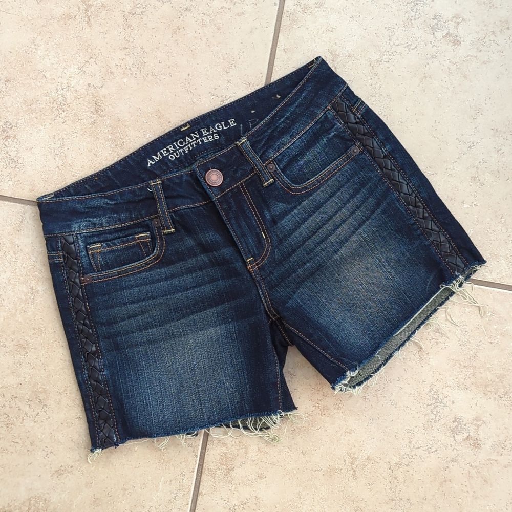 American Eagle AE Black Braided Faux Leather Cut Off Stretch Jean Shorts - 4